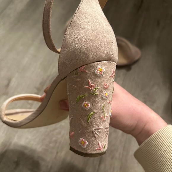 Pink floral heels size US 7 women’s - Picture 1 of 3